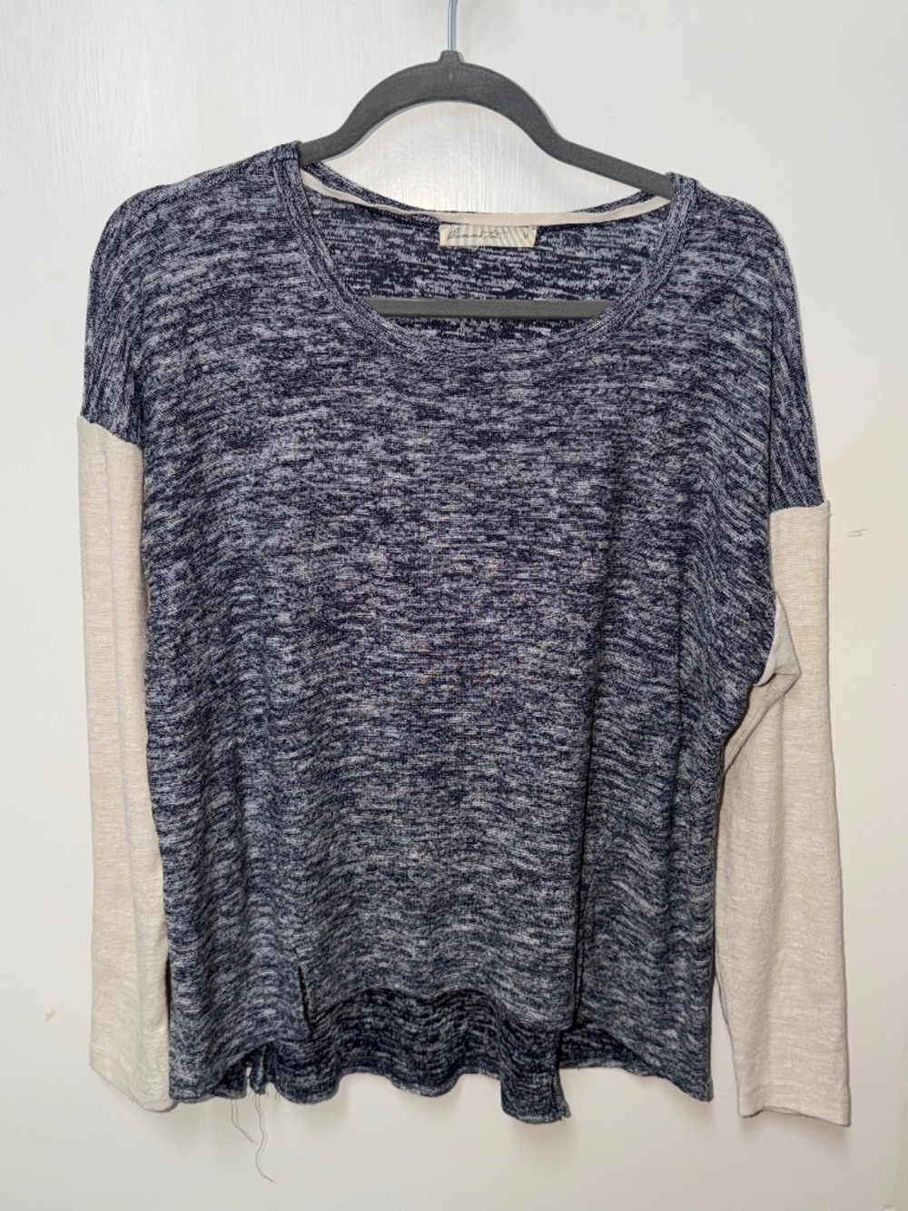Comme Toi Navy & Cream Knit top